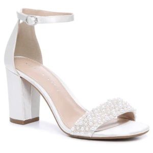 New with Box Pearl Bridal Shoes